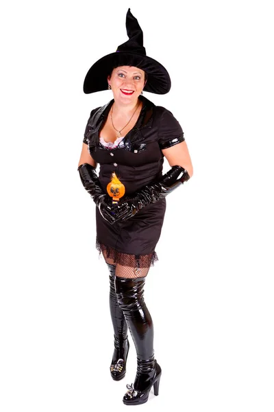 Úsměv Žena Oblečená Halloweenský Čarodějnický Šaman Ukaž Pocity Čarodějnice Bílém — Stock fotografie