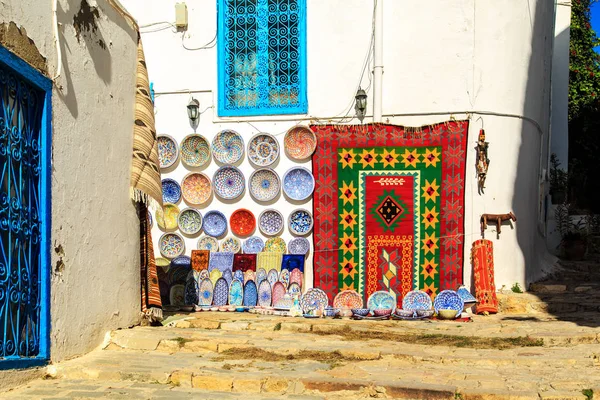Souvenir Terracotta Tappeti Nel Mercato Tunisino Sidi Bou Said Tunisia — Foto Stock