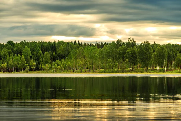 Amanecer Lago Paisaje Con Bosque Lago — Foto de Stock