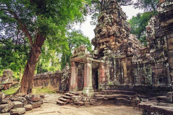 Alter und majestätischer Tempel von Preah Khan. — Stockfoto