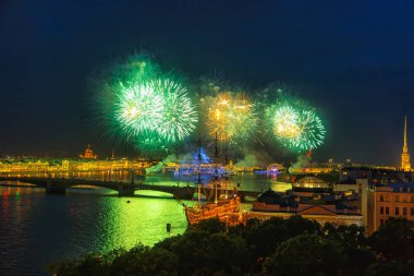 Festival fireworks uygulamasında St. Petersburg. Scarlet yelken kutlama, St Petersburg.
