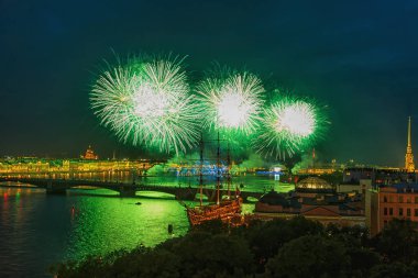 St Petersburg Festival havai fişek.