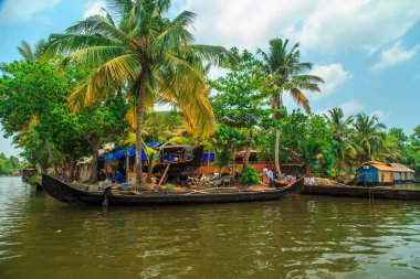 Alleppey kanallar günlük yaşam. Devlet Kerala, Güney Hindistan - 2 Nisan 2017.