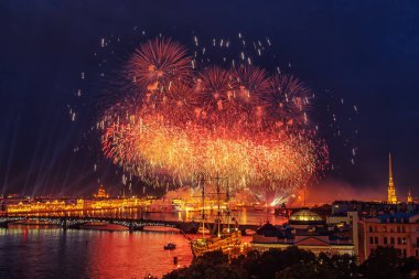 St Petersburg Festival havai fişek.