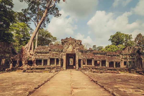 Alter und majestätischer Tempel von Preah Khan. — Stockfoto