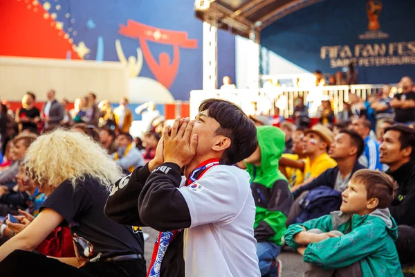 Petersburg Russland Juli 2018 Fußballfans Der Fanzone Fifa Weltmeisterschaft 2018 — Stockfoto