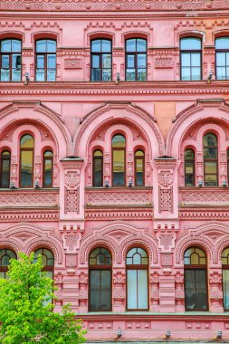 Eski evin cephe. Dekoratif duvar ve windows. Saint-Petersburg, Rusya Federasyonu.