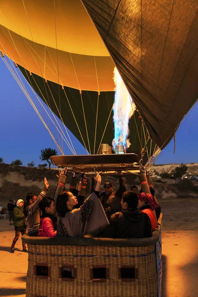 September 2018 Centraal Anatolië Goreme Turkije Voorbereiding Van Hete Lucht — Stockfoto