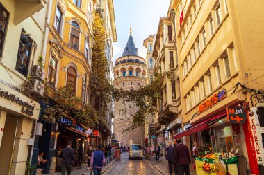 Gündüzleri, Istanbul, Türkiye - 12 Kasım 2018 ünlü Galata Kulesi.