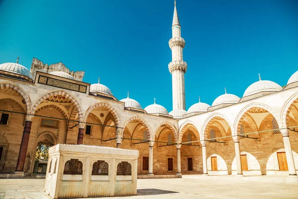 A famosa mesquita Suleymaniye . — Fotografia de Stock