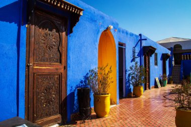 Marakeş 'in renkli sokakları. Eski Şehir, Medine. Marakeş, Fas - 19 Eylül 2019.