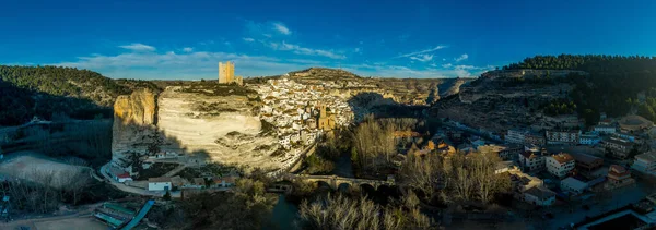 Légi Kilátás Színes Hullámzó Ívelő Tetők Alcala Del Jucar Albacete — Stock Fotó