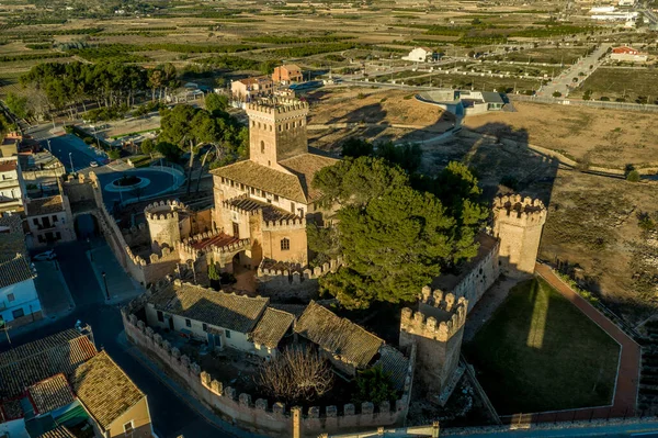 Vista Aérea Por Mañana Puerta Del Donjon Del Castillo Gótico —  Fotos de Stock