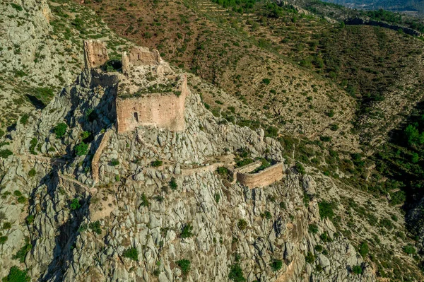 Вид Воздуха Средневековый Готический Борриольский Замок Вершине Холма Руины Недалеко — стоковое фото
