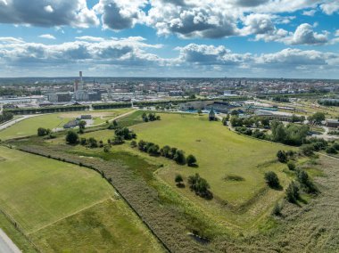 Norrkping İsveç 'teki Johannisborglar' ın hava manzarası, yenilenmiş taş kapı eviyle dolu bir dünya inşa edilmiş yıldız kalesi.