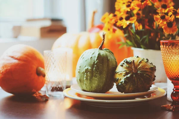 Autumn Traditional Table Setting Thanksgiving Halloween Candles Squash Pumpkins — Stock Photo, Image