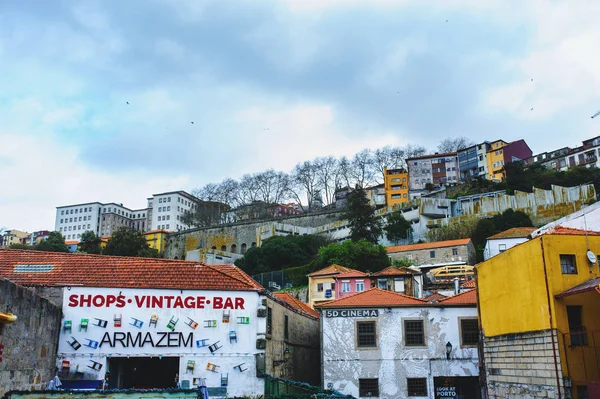 Porto Portugal Marzo 2018 Calles Ciudad Fachadas Tradicionales Casas Antiguas — Foto de Stock