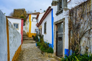 Tarihi merkez şehir Obidos, Portekiz görünümüne. Ünlü eski ortaçağ kalesi.