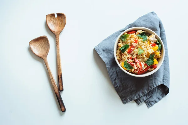 Hälsosam Vegan Bulgur Sallad Skål Med Paprika Lök Persilja Och — Stockfoto