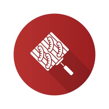 El ızgara sosis düz tasarım uzun gölge glif simgesi ile. Barbekü ızgara. Vektör siluet çizimi