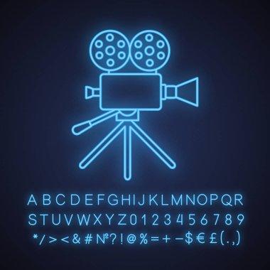 Film kamera neon ışığı simgesi. Alfabe, sayı ve sembol parlayan işaretiyle. İzole vektör çizim