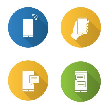 Telefon iletişim düz tasarım uzun gölge glif simgeler kümesi. , Sms, smartphone elinde, telefon arama sohbet. Vektör siluet çizimi