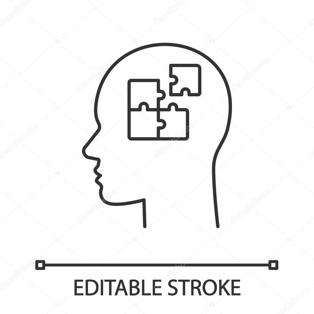 Solution linear icon. Solve problem. Thin line illustration. Thinking process. Find solution. Resolve issue. Insight. Head with puzzles. Contour vector isolated outline drawing. Editable stroke