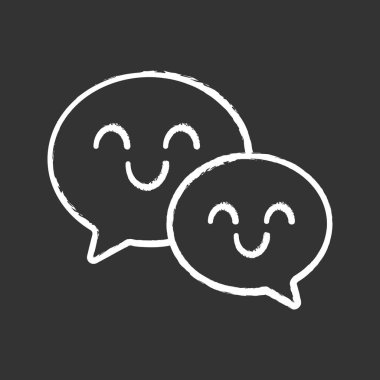 Gülümseyen konuşma balonları simgesi tebeşir. Mutlu sohbet. Sosyal medya. Çevrimiçi iletişim. Emoji, ifade. İzole vektör kara tahta çizim