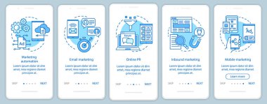 Dijital pazarlama taktikleri mavi onboarding mobil uygulama sayfası ekran vektör şablonu. Doğrusal illüstrasyonlar ile reklam kampanyası walkthrough web sitesi adımları. Ux, Ui, Gui akıllı telefon arayüz konsepti