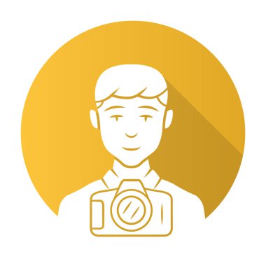 Foto muhabiri sarı düz tasarım uzun gölge glyph simgesi. Fotoğrafçı, paparazzi. Anlık görüntü oluşturma. Profesyonel medya muhabiri. Gazeteci fotoğraf çekiyor. Vektör siluet illüstrasyon