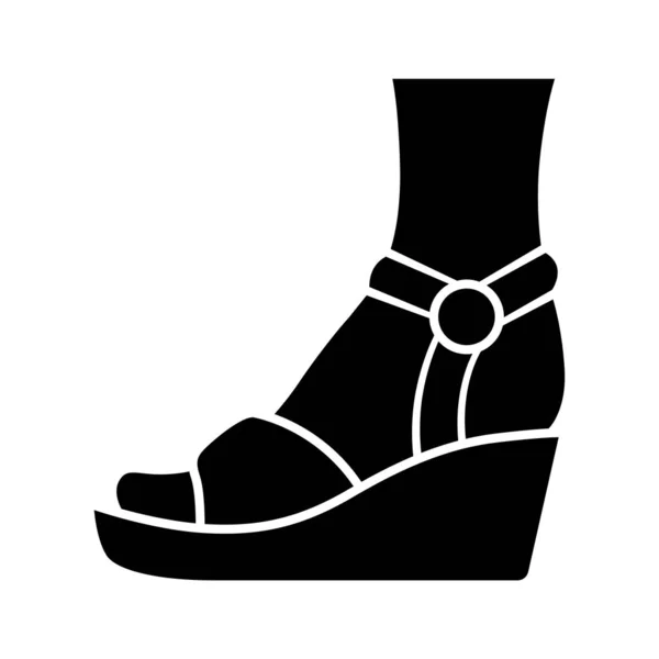 Wedges glyph icon. Woman stylish footwear. Female casual shoes, sandals with platform heel. Fashionable and trendy clothing accessory. Silhouette symbol. Negative space. Vector isolated illustration — Stock vektor