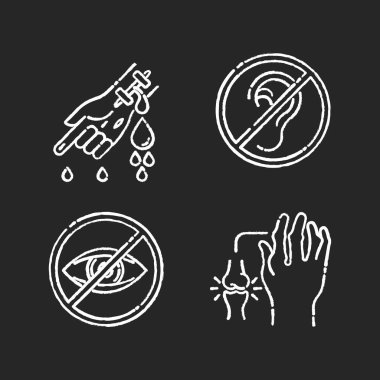 Sağlık sorunları siyah arka planda beyaz simgelerin tebeşiri. Kesik damar için ilk yardım. Sağırlık ve körlük. Duyusal bozukluk. Romatoid eklem iltihabı. İzole edilmiş vektör karatahta çizimleri