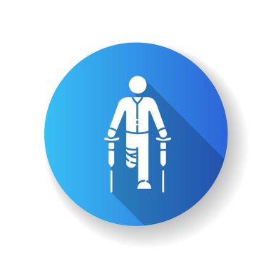Bacak ampüte mavi düz tasarım uzun gölge glyph simgesi. Koltuk değnekli engelli adam. Engelliler için rehabilitasyon. Yaraları iyileşti. Hareket zorluğu. Siluet RGB renk çizimi