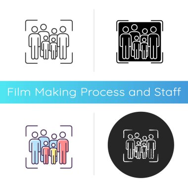 Kalabalık sahne ikonu. Kamera önünde rol yapan insanlar. Tiyatro profesyonelleri gösteriyor. Seyirciler ekranda. Film çekimi grubu. Lineer siyah ve RGB renk stilleri. İzole vektör çizimleri