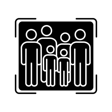 Kalabalık sahnesi siyah sembol. Kamera önünde rol yapan insanlar. Tiyatro profesyonelleri gösteriyor. Seyirciler ekranda. Film çekimi grubu. Beyaz uzayda siluet sembolü. Vektör izole illüstrasyonu