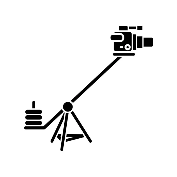 摄像机起重机黑色石像图标 在演播室拍摄报导专业电视拍摄 电影制作的重量级设备 白色空间上的轮廓符号 矢量孤立的说明 — 图库矢量图片