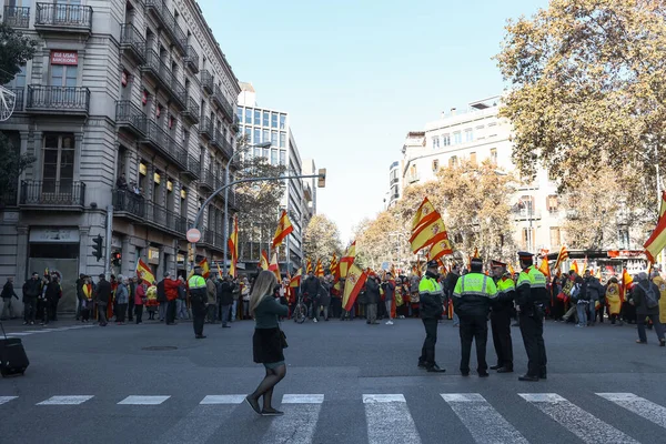 Барселона, Каталония, Испания, 6 декабря 2017 года: люди на митинге в поддержку независимости Каталонии — стоковое фото
