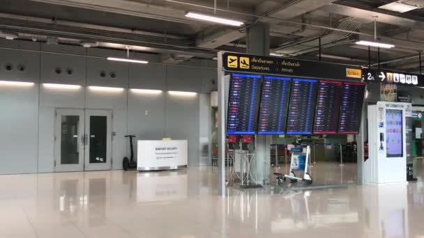 Samutprakan Таїланд Червня 2020 Року Порожній Зал Відправлення Аеропорту Суварнабумі — стокове відео