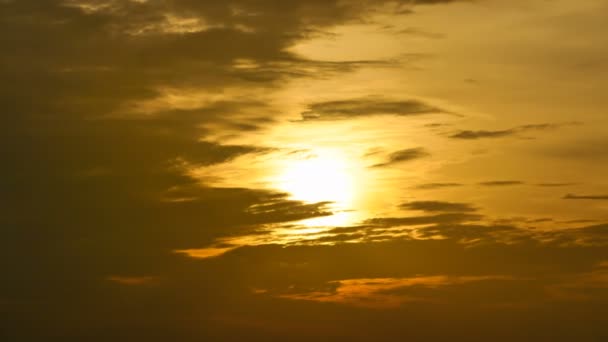 Czas Upływa Zachód Słońca Piękny Zmierzch Puszysta Burza Zachmurzone Niebieskie — Wideo stockowe