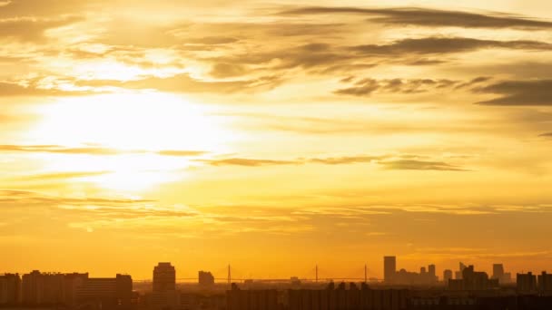 Zeitraffer Sonnenuntergang Sonnenaufgang Und Schöne Dämmerung Flauschigen Sturm Bewölkt Blauen — Stockvideo