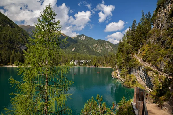 Bries湖 Lago Braies ドロマイトアルプス ベルーノ イタリア — ストック写真