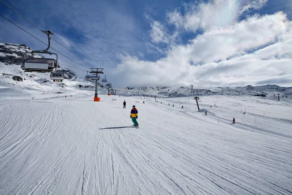 Cervinia Valle Aosta Italië Berg Skiën Snowboarden — Stockfoto