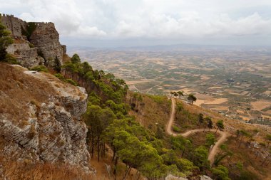 Erice, Sicilya, İtalya - Road Erice Erice için görünümü panoramik