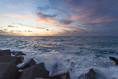 Gün batımında - Cefalu, Sicilya, İtalya (Tiren Denizi) Akdeniz 