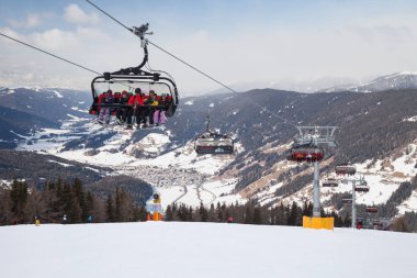 Monte Elmo, Dolomites, İtalya - dağ Kayak ve snowboard. Sexten (Sesto), Trentino-Alto Adige, Puster Vadisi (Alta Pusteria), South Tyrol. 22 Şubat 2019