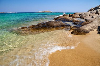 Yunanistan, Chalkidiki (Halkidiki), Sithonia - plajda dinleniyor