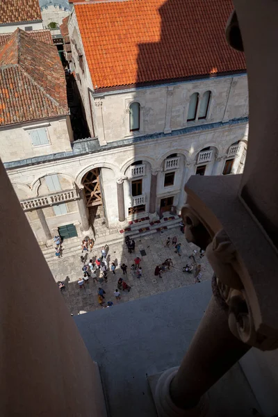 克罗地亚斯普利特 从圣多姆尼乌斯大教堂到古城的风景 — 图库照片