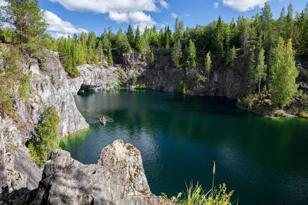 Karelia Rusia Parque Ruskeala Verano Cantera Mármol Fotos de stock libres de derechos