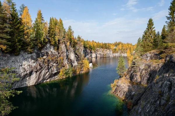 Karelia Rusia Parque Ruskeala Otoño Cantera Mármol Fotos de stock libres de derechos