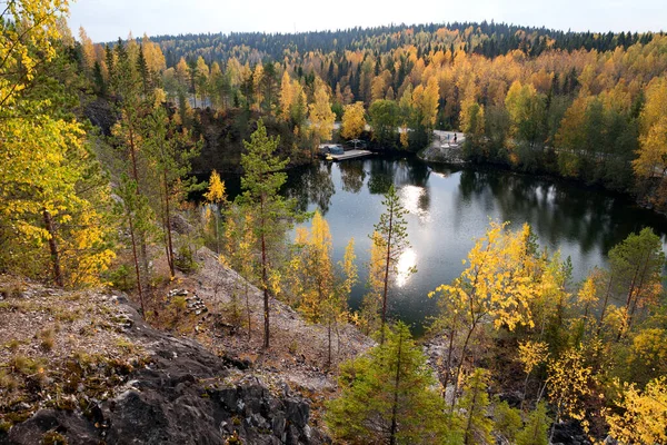 Karelia Rosja Park Ruskeala Jesienią — Zdjęcie stockowe